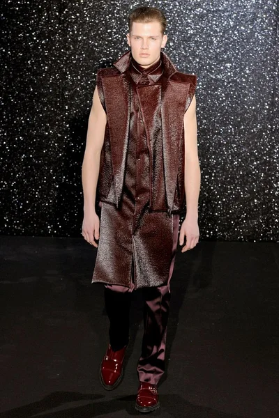 Look 34
